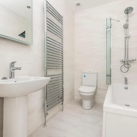 Galileo Penthouse, Racecourse, Unit * York